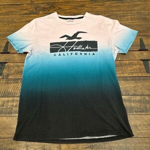Hollister Men's Pink, Blue, and Black Gradient Tee